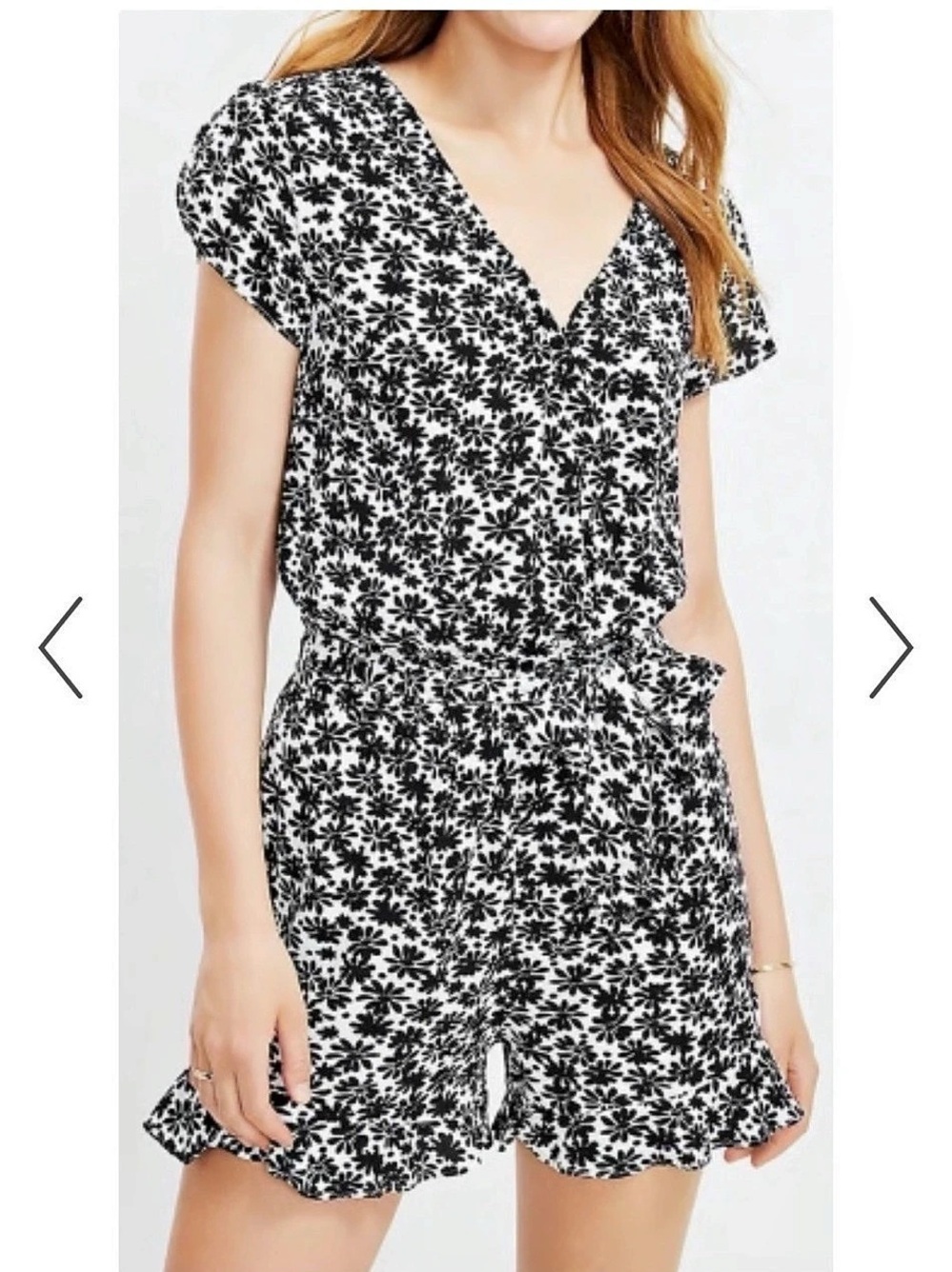 LOFT Floral Romper in Black & White Like New